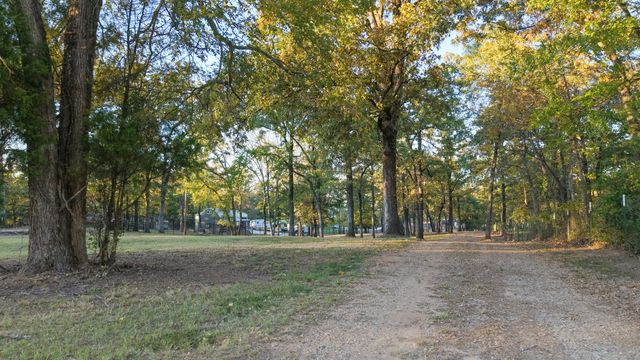 6001 Melba Drive, Malakoff, TX 75148