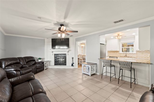 6001 Melba Drive, Malakoff, TX 75148