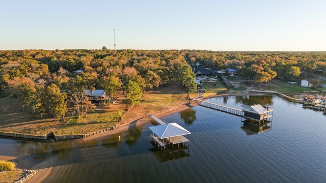 6001 Melba Drive, Malakoff, TX 75148
