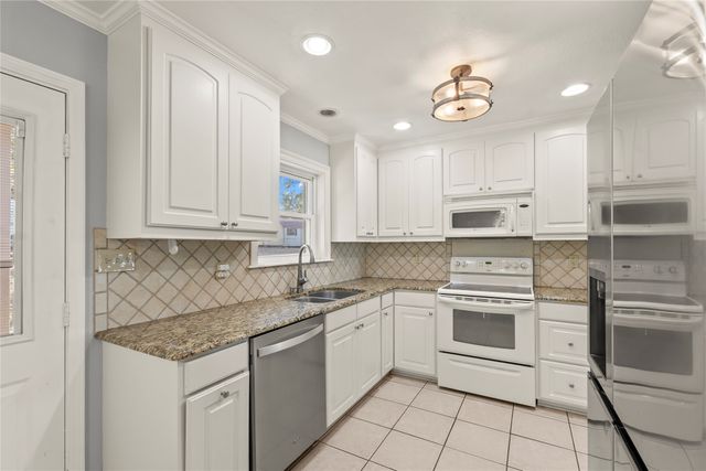 6001 Melba Drive, Malakoff, TX 75148