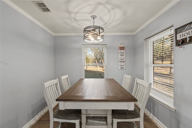 6001 Melba Drive, Malakoff, TX 75148