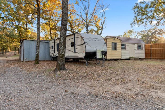 6001 Melba Drive, Malakoff, TX 75148