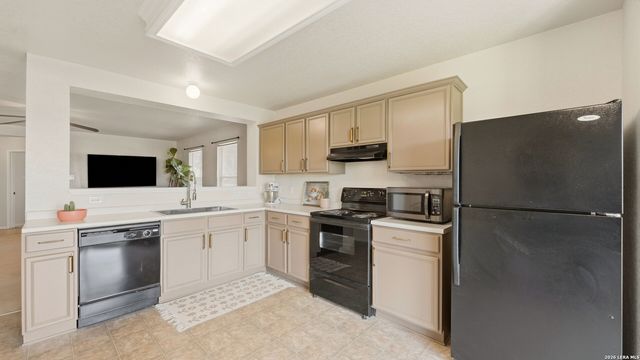 3960 Cherokee Blvd, New Braunfels, TX 78132