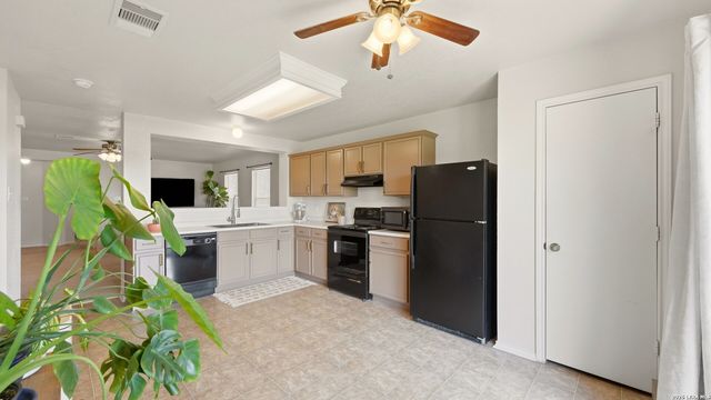 3960 Cherokee Blvd, New Braunfels, TX 78132