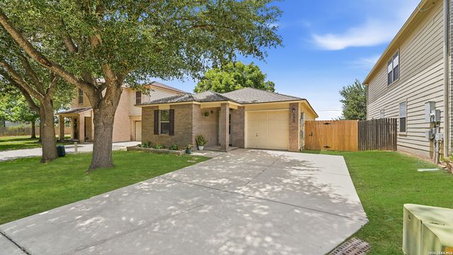 3960 Cherokee Blvd, New Braunfels, TX 78132