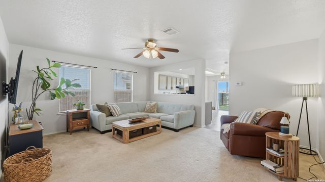 3960 Cherokee Blvd, New Braunfels, TX 78132