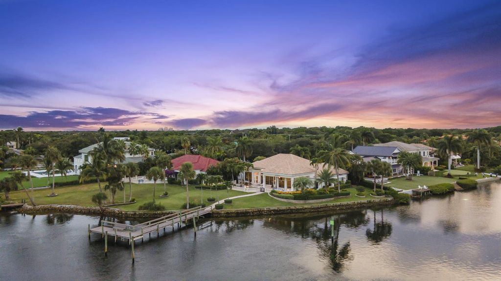 2435 Snook Trail, Palm Beach Gardens, FL 33410