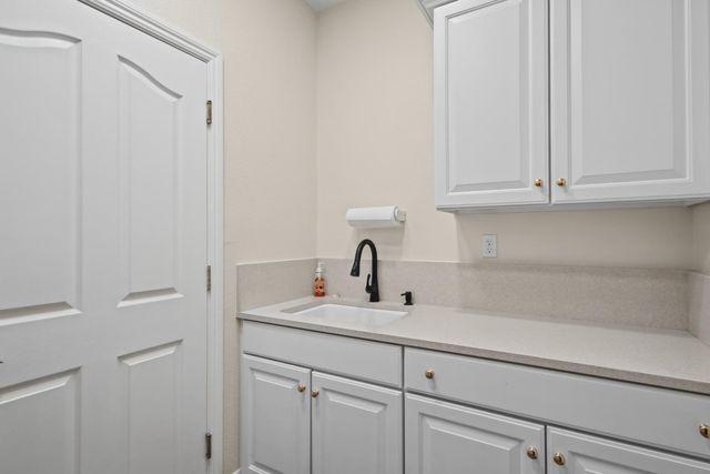 140 Montilla Cir, Sacramento, CA 95835