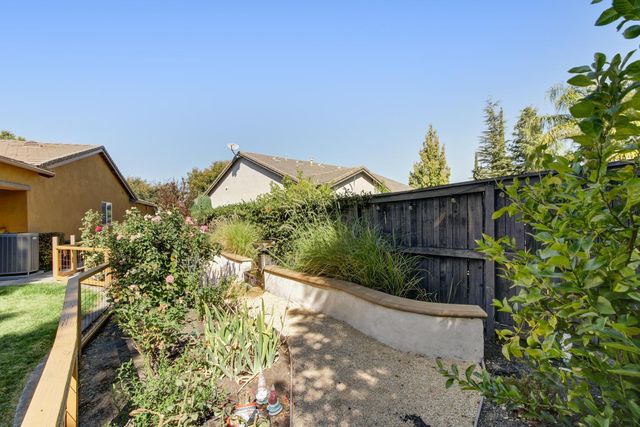 140 Montilla Cir, Sacramento, CA 95835