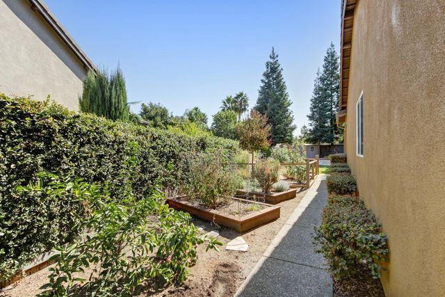 140 Montilla Cir, Sacramento, CA 95835