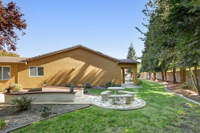 140 Montilla Cir, Sacramento, CA 95835