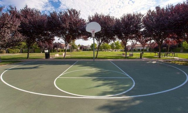 140 Montilla Cir, Sacramento, CA 95835