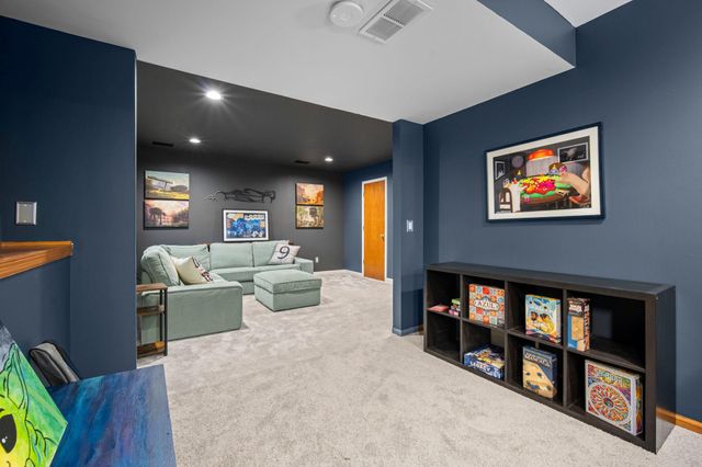 12723 Durham Way, Apple Valley, MN 55124