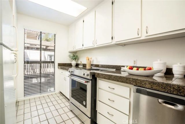 7316 N Marina Pacifica North, Long Beach, CA 90803