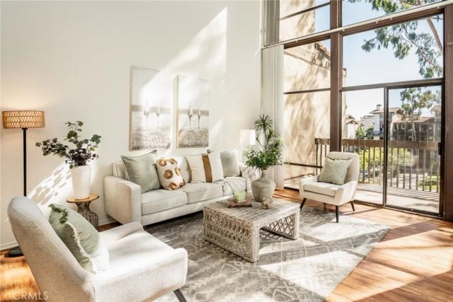 7316 N Marina Pacifica North, Long Beach, CA 90803