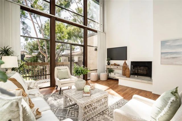 7316 N Marina Pacifica North, Long Beach, CA 90803
