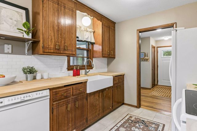 3572 Emerald Drive, White Bear Lake, MN 55110