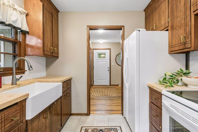 3572 Emerald Drive, White Bear Lake, MN 55110