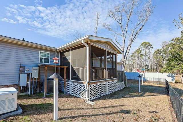 6773 Hampton Rd., Conway, SC 29527