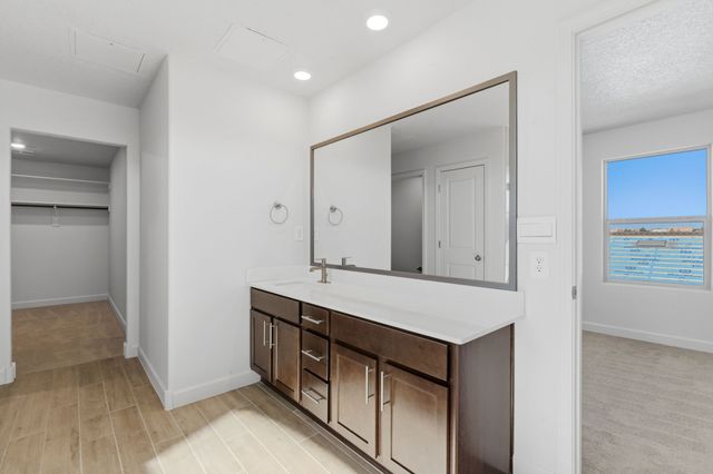 3848 Chitalpa, Santa Fe, NM 87507