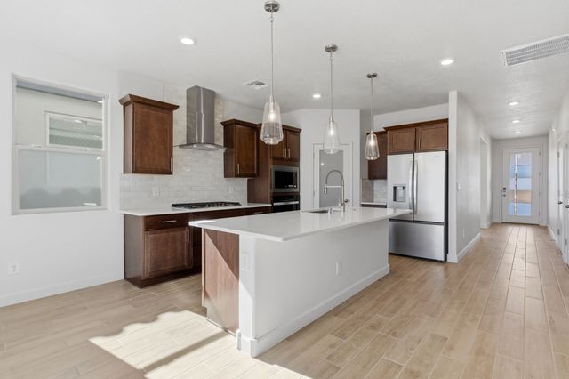 3848 Chitalpa, Santa Fe, NM 87507