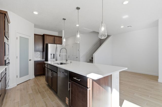 3848 Chitalpa, Santa Fe, NM 87507