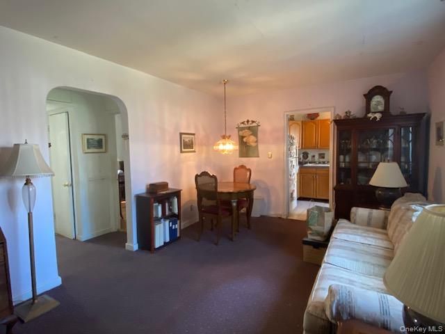 255-15 75th Avenue G-1, Glen Oaks, NY 11004