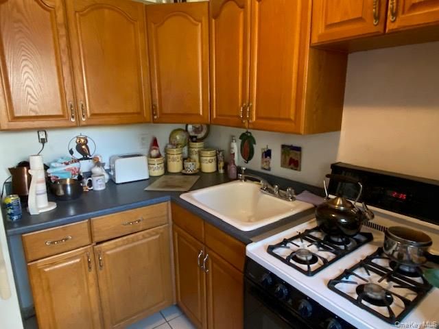 255-15 75th Avenue G-1, Glen Oaks, NY 11004