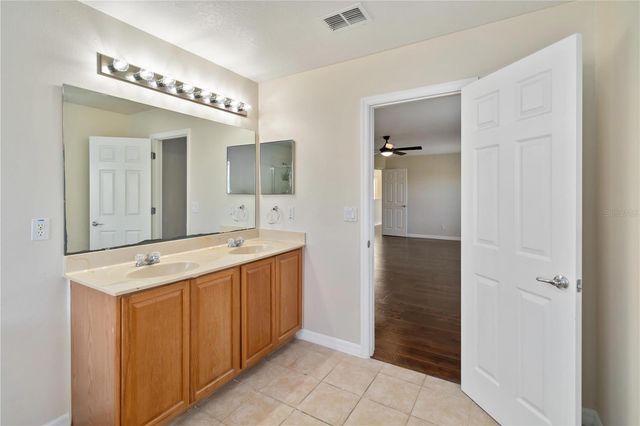 10408 CHORLTON CIRCLE, Orlando, FL 32832