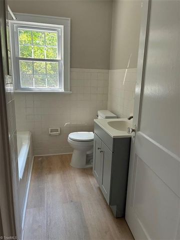 532 Polo Road, Winston-salem, NC 27106