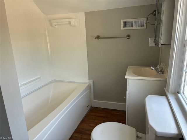 532 Polo Road, Winston-salem, NC 27106