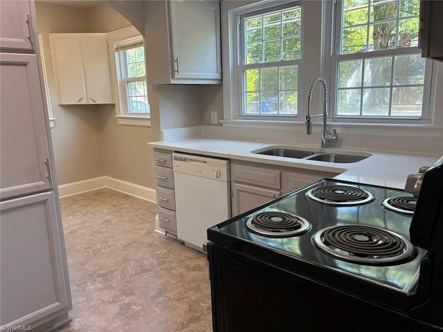 532 Polo Road, Winston-salem, NC 27106
