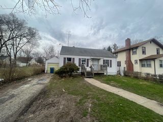 439 Country Club Drive, Kankakee, IL 60901