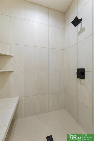 5924 N 208 Street, Elkhorn, NE 68022