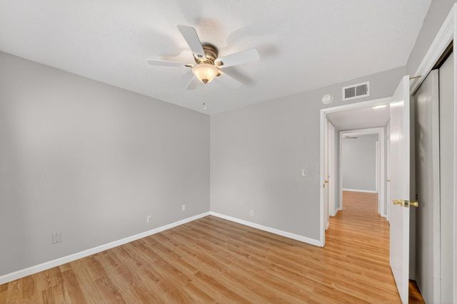 1091 Stanford Avenue, Clovis, CA 93611