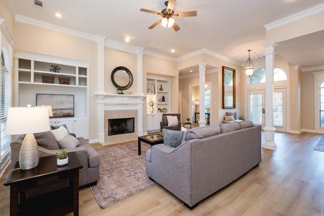 49 Laval Circle, Little Rock, AR 72223