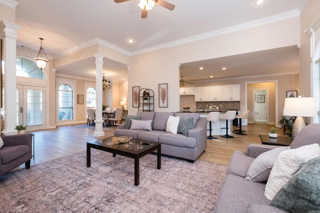 49 Laval Circle, Little Rock, AR 72223