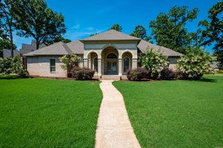 49 Laval Circle, Little Rock, AR 72223