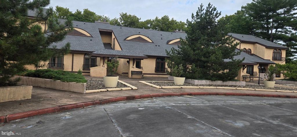 54 CENTURA #54, CHERRY HILL, NJ 08003 — exterior