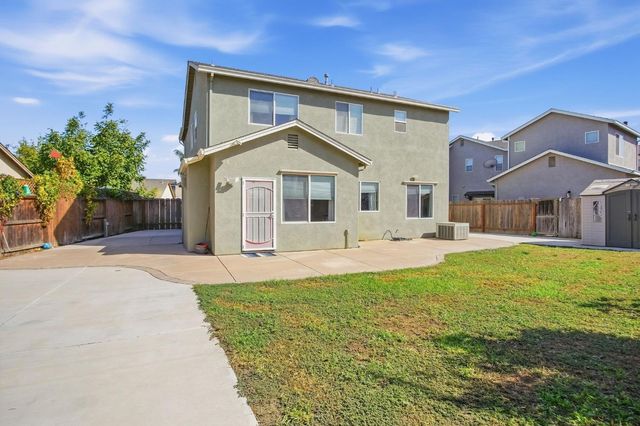 4185 Pathway Ln, Turlock, CA 95382