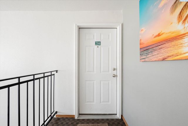3121 W Hood Ave Apt I204, Kennewick, WA 99336