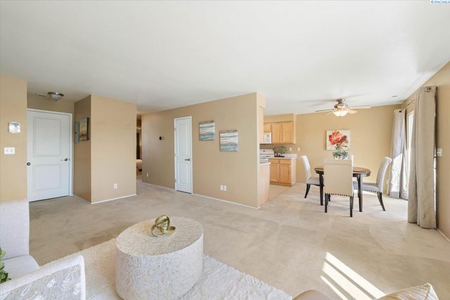 3121 W Hood Ave Apt I204, Kennewick, WA 99336