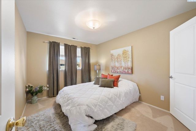 3121 W Hood Ave Apt I204, Kennewick, WA 99336