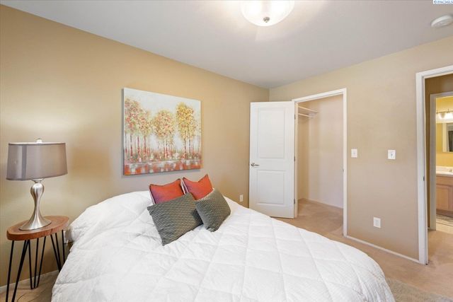 3121 W Hood Ave Apt I204, Kennewick, WA 99336