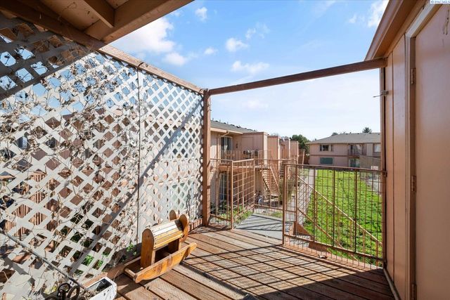 3121 W Hood Ave Apt I204, Kennewick, WA 99336