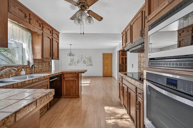 5719 N Sherman Avenue, Fresno, CA 93710