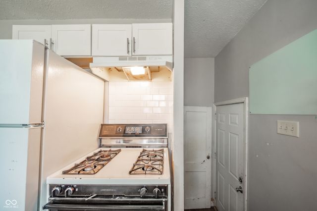 1949 N Colorado Avenue, Indianapolis, IN 46218