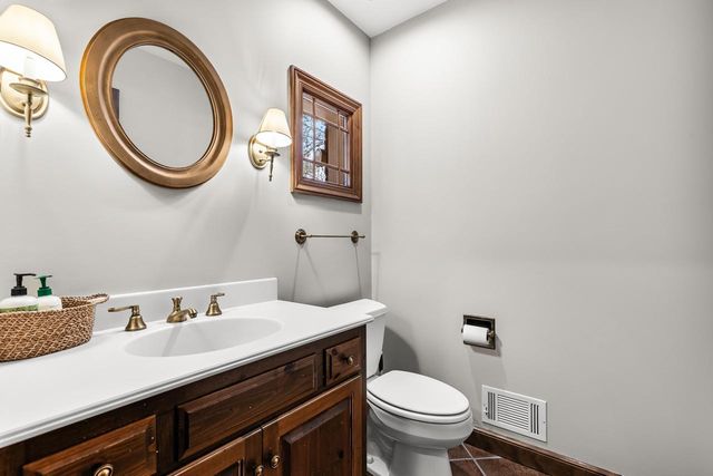 10797 Purdey Road, Eden Prairie, MN 55347