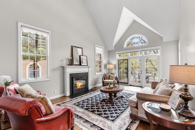 10797 Purdey Road, Eden Prairie, MN 55347