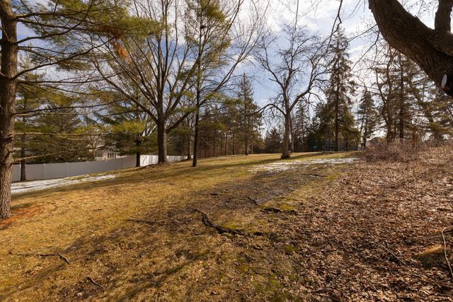 10797 Purdey Road, Eden Prairie, MN 55347